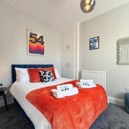 Harrogate Serviced 5Br House By Brookland Stays Short Lets With Wifi Апартаменты
