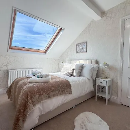 Harrogate Serviced 5Br House By Brookland Stays Short Lets With Wifi Апартаменты Харрогейт
