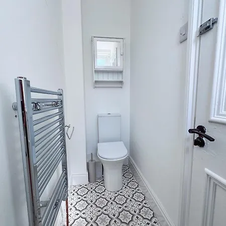 Harrogate Serviced 5Br House By Brookland Stays Short Lets With Wifi Апартаменты *